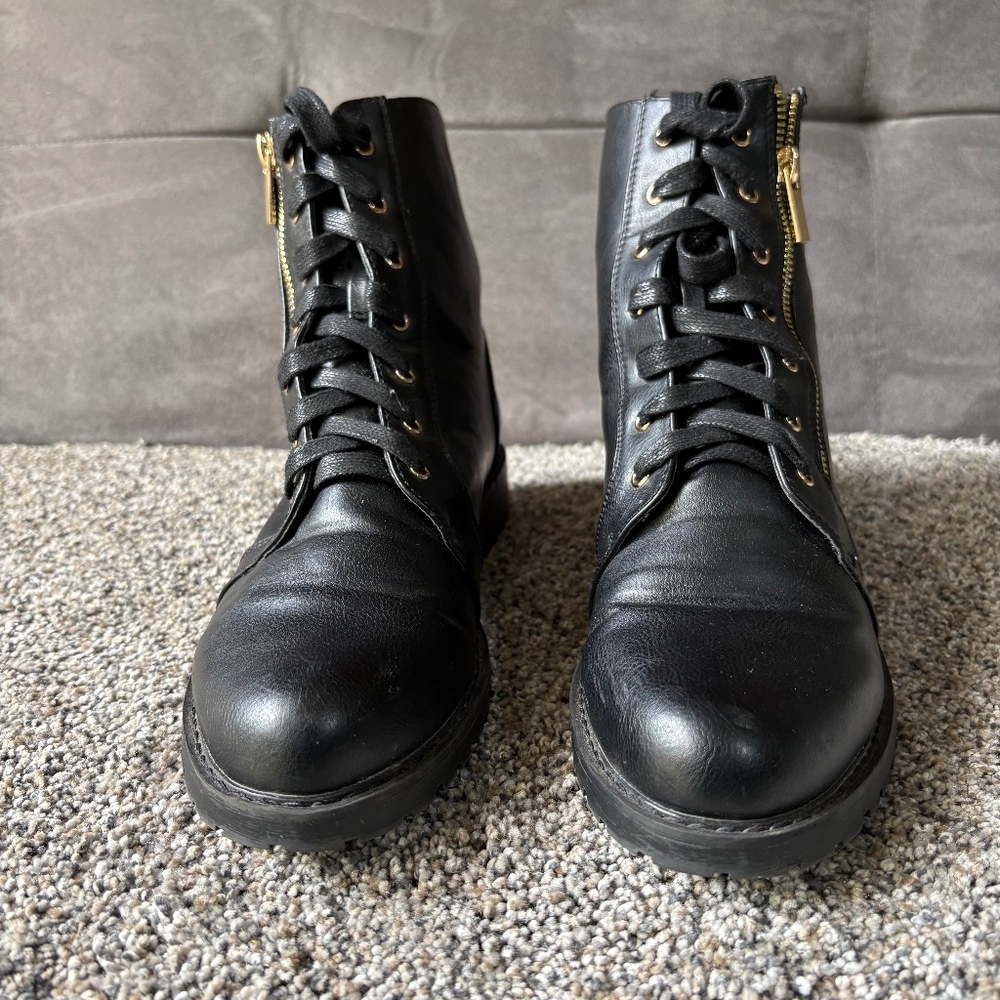 Lucy ankle boot for women